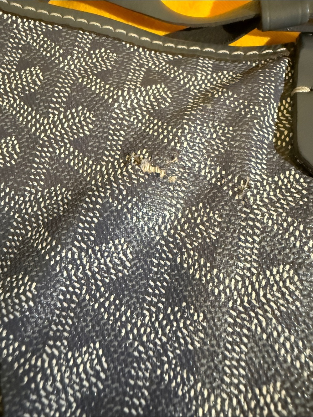 Goyard St. Louis GM Tote – 2013 | One Owner | Original Dust Bag Included - Picture 4 of 12